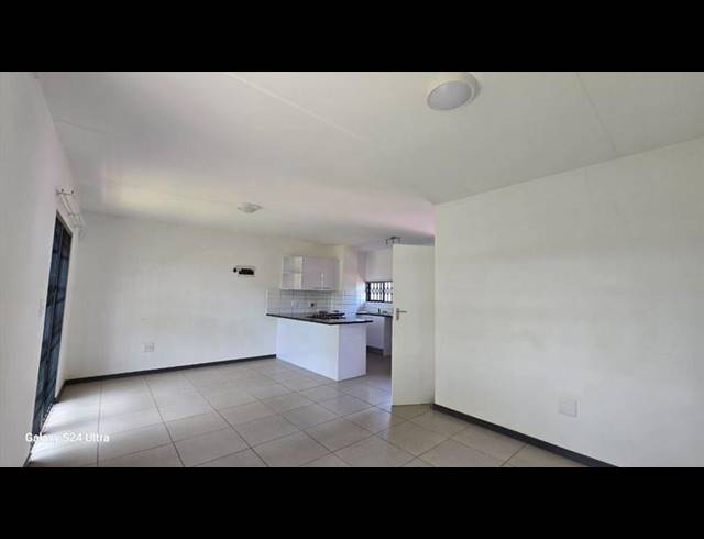 2 BEDROOM TOWNHOUSE FOR SALE IN PARKDENE